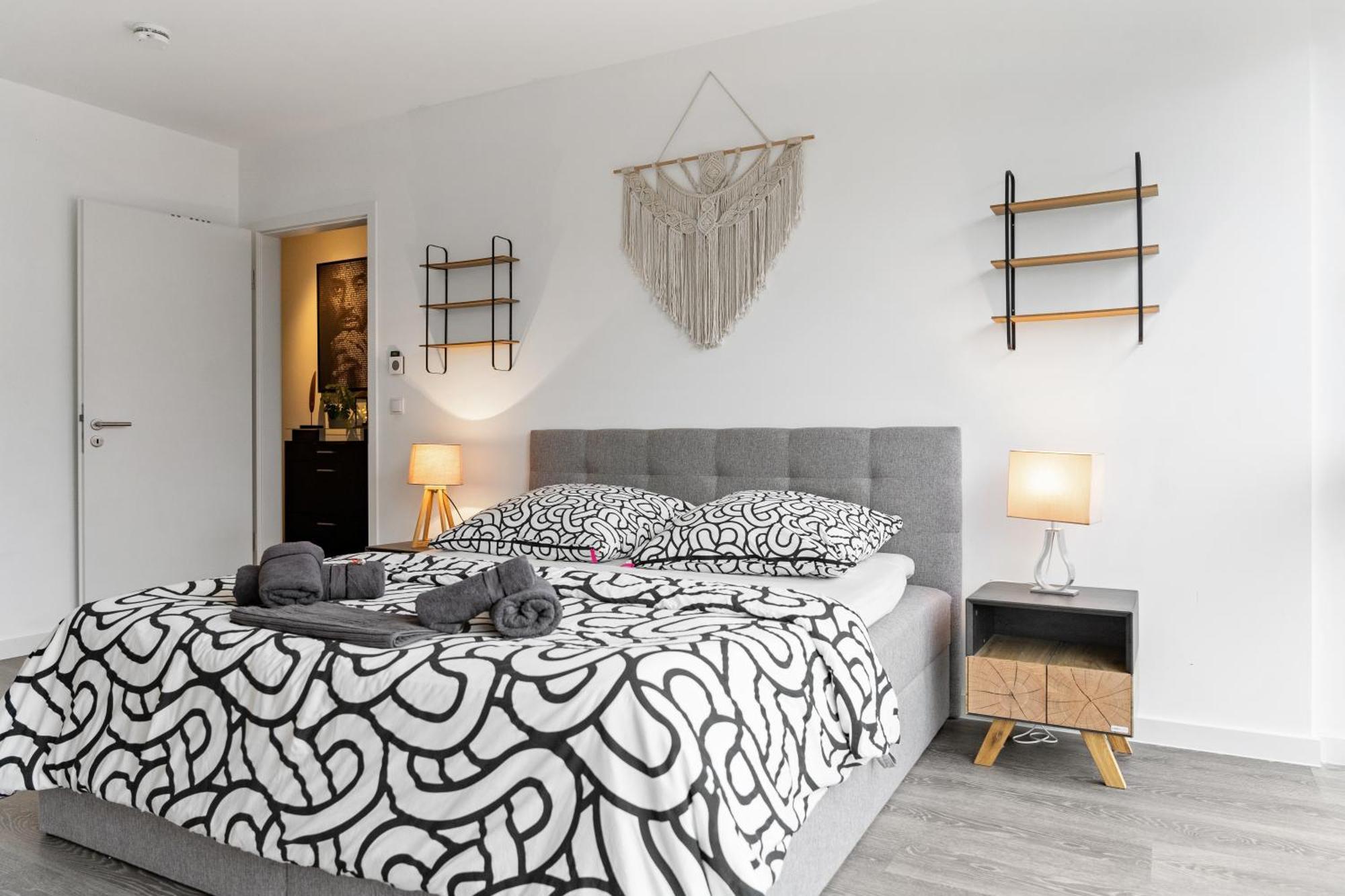 Modern Style Business Suite - Office - Kitchen - Balcony Herzogenaurach Extérieur photo