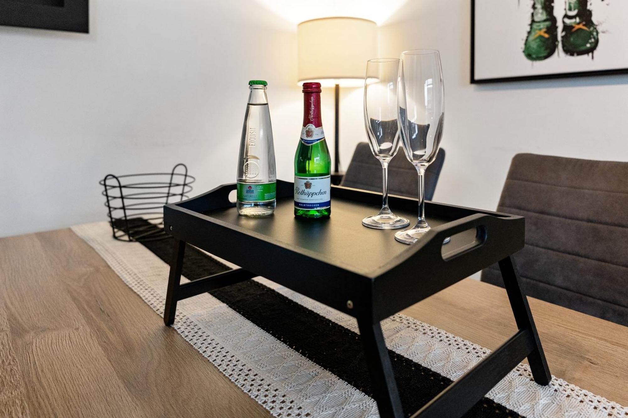 Modern Style Business Suite - Office - Kitchen - Balcony Herzogenaurach Extérieur photo